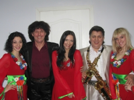 Huchok& company